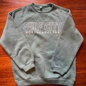 Surf city crewneck size small